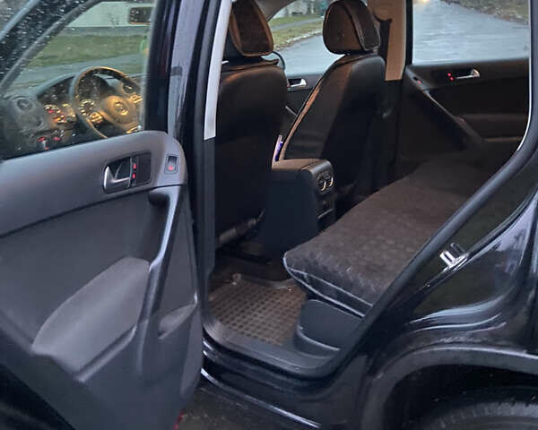 Черный Фольксваген Тигуан, объемом двигателя 1.98 л и пробегом 320 тыс. км за 11500 $, фото 7 на Automoto.ua