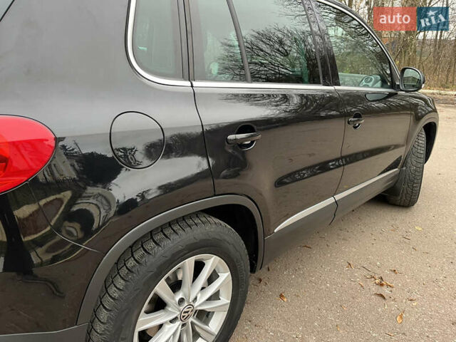 Черный Фольксваген Тигуан, объемом двигателя 1.99 л и пробегом 320 тыс. км за 14499 $, фото 68 на Automoto.ua