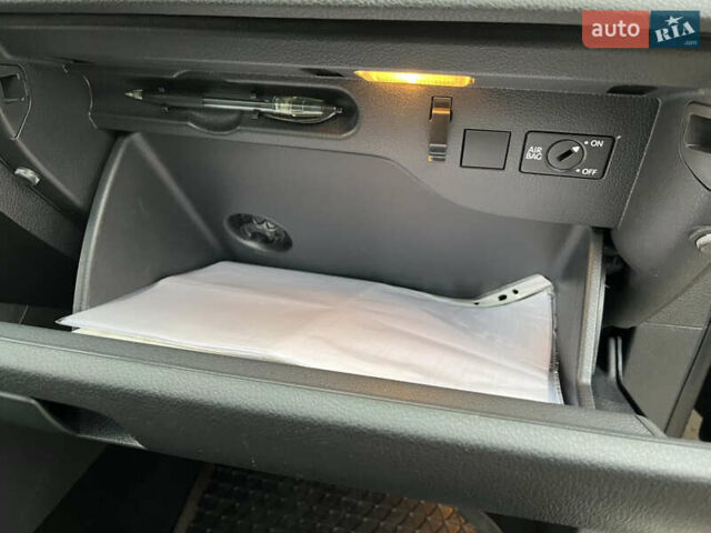 Черный Фольксваген Тигуан, объемом двигателя 1.99 л и пробегом 320 тыс. км за 14499 $, фото 163 на Automoto.ua