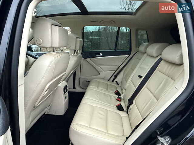 Чорний Фольксваген Тігуан, об'ємом двигуна 2 л та пробігом 234 тис. км за 15500 $, фото 18 на Automoto.ua