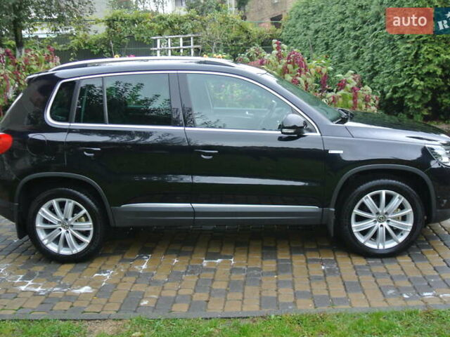 Чорний Фольксваген Тігуан, об'ємом двигуна 2 л та пробігом 168 тис. км за 15550 $, фото 2 на Automoto.ua