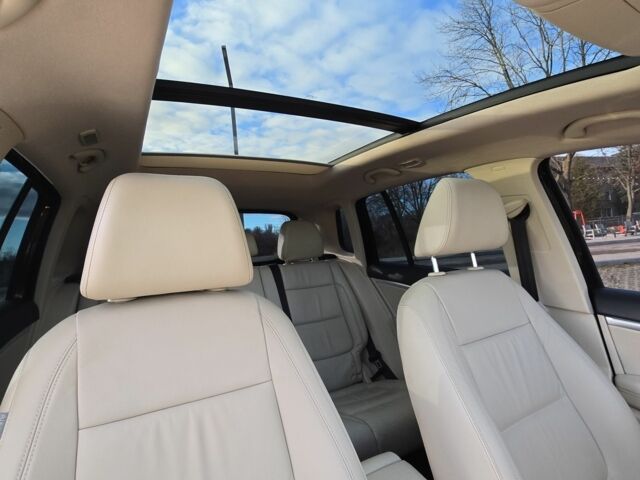 Чорний Фольксваген Тігуан, об'ємом двигуна 2 л та пробігом 194 тис. км за 12499 $, фото 9 на Automoto.ua