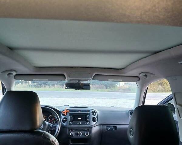 Чорний Фольксваген Тігуан, об'ємом двигуна 1.99 л та пробігом 180 тис. км за 11300 $, фото 68 на Automoto.ua