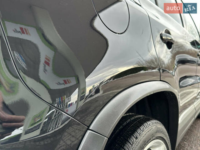 Чорний Фольксваген Тігуан, об'ємом двигуна 1.98 л та пробігом 168 тис. км за 13750 $, фото 47 на Automoto.ua