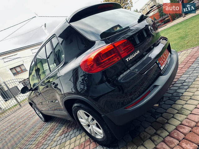 Чорний Фольксваген Тігуан, об'ємом двигуна 0 л та пробігом 240 тис. км за 11500 $, фото 38 на Automoto.ua