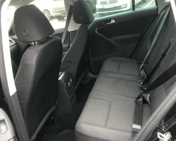 Черный Фольксваген Тигуан, объемом двигателя 1.98 л и пробегом 149 тыс. км за 11500 $, фото 8 на Automoto.ua