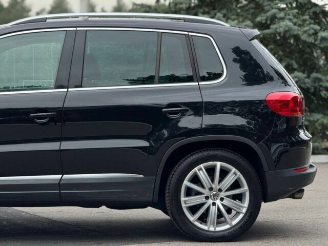 Черный Фольксваген Тигуан, объемом двигателя 2 л и пробегом 116 тыс. км за 11900 $, фото 5 на Automoto.ua