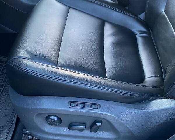 Чорний Фольксваген Тігуан, об'ємом двигуна 1.99 л та пробігом 180 тис. км за 11300 $, фото 61 на Automoto.ua