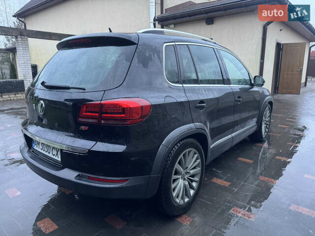 Черный Фольксваген Тигуан, объемом двигателя 2 л и пробегом 201 тыс. км за 15550 $, фото 4 на Automoto.ua