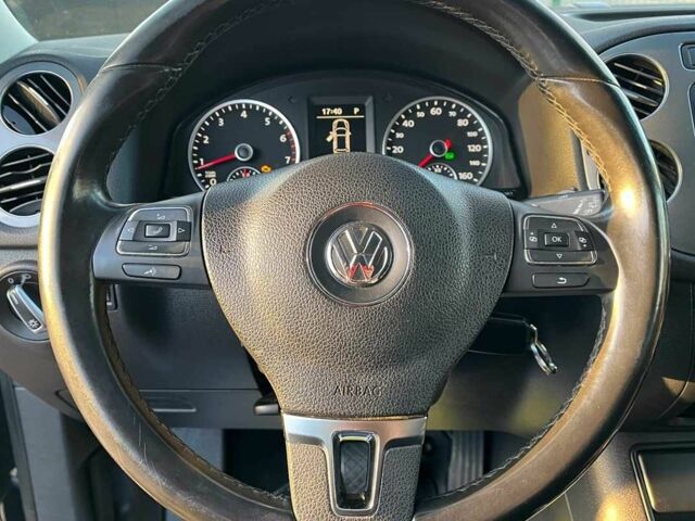 Чорний Фольксваген Тігуан, об'ємом двигуна 2 л та пробігом 200 тис. км за 10999 $, фото 12 на Automoto.ua