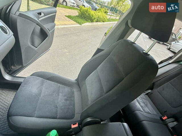 Черный Фольксваген Тигуан, объемом двигателя 1.97 л и пробегом 187 тыс. км за 15350 $, фото 70 на Automoto.ua