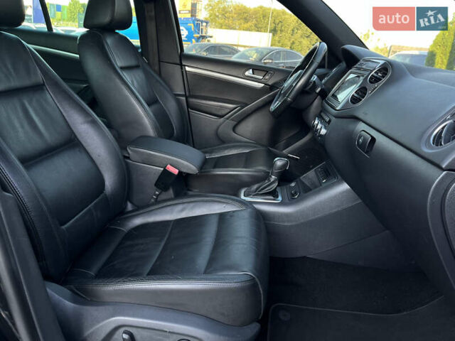 Чорний Фольксваген Тігуан, об'ємом двигуна 2 л та пробігом 159 тис. км за 14950 $, фото 22 на Automoto.ua