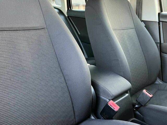 Чорний Фольксваген Тігуан, об'ємом двигуна 2 л та пробігом 200 тис. км за 10999 $, фото 23 на Automoto.ua