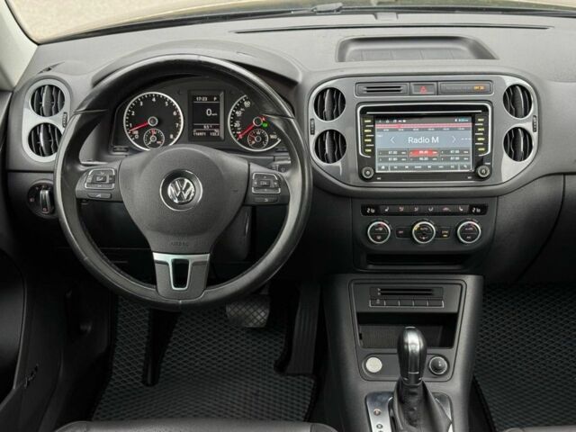 Черный Фольксваген Тигуан, объемом двигателя 2 л и пробегом 116 тыс. км за 11900 $, фото 13 на Automoto.ua