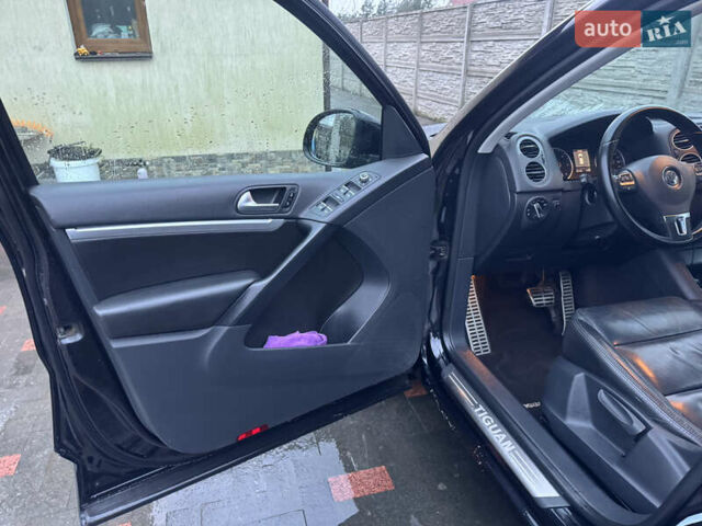 Черный Фольксваген Тигуан, объемом двигателя 2 л и пробегом 201 тыс. км за 15550 $, фото 11 на Automoto.ua