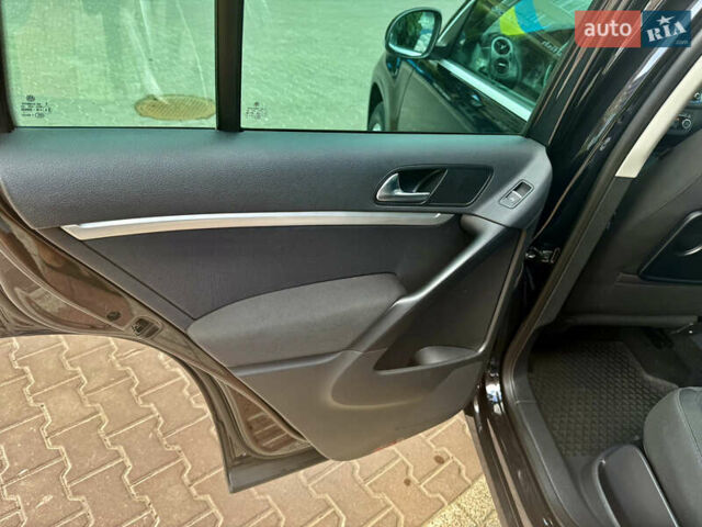 Черный Фольксваген Тигуан, объемом двигателя 1.97 л и пробегом 187 тыс. км за 15350 $, фото 103 на Automoto.ua