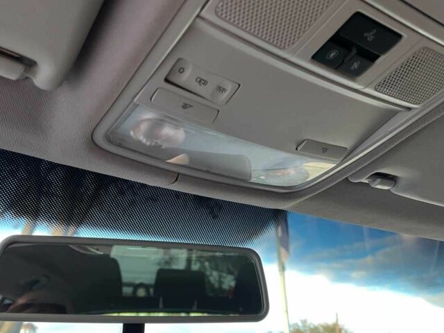 Чорний Фольксваген Тігуан, об'ємом двигуна 2 л та пробігом 200 тис. км за 10999 $, фото 16 на Automoto.ua