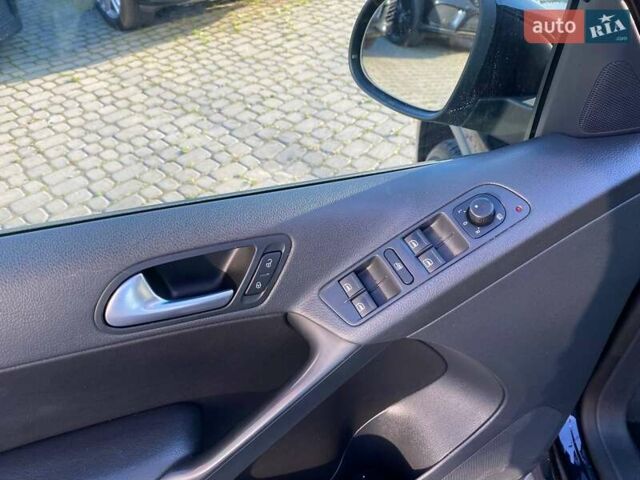 Черный Фольксваген Тигуан, объемом двигателя 2 л и пробегом 252 тыс. км за 10300 $, фото 10 на Automoto.ua