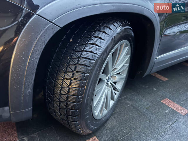 Черный Фольксваген Тигуан, объемом двигателя 2 л и пробегом 201 тыс. км за 15550 $, фото 26 на Automoto.ua