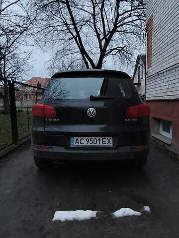 Черный Фольксваген Тигуан, объемом двигателя 1.98 л и пробегом 123 тыс. км за 13500 $, фото 2 на Automoto.ua