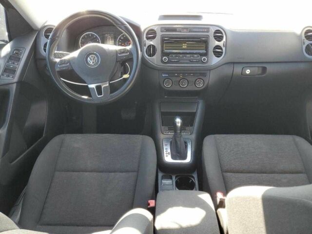 Черный Фольксваген Тигуан, объемом двигателя 2 л и пробегом 118 тыс. км за 1200 $, фото 7 на Automoto.ua