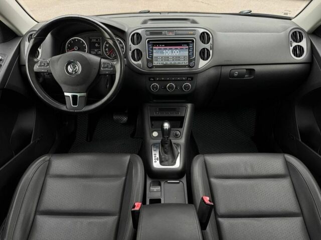 Черный Фольксваген Тигуан, объемом двигателя 2 л и пробегом 116 тыс. км за 11900 $, фото 10 на Automoto.ua