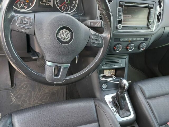 Черный Фольксваген Тигуан, объемом двигателя 2 л и пробегом 172 тыс. км за 12999 $, фото 10 на Automoto.ua