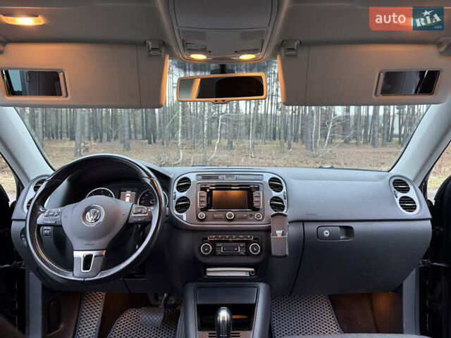 Чорний Фольксваген Тігуан, об'ємом двигуна 1.97 л та пробігом 266 тис. км за 15000 $, фото 21 на Automoto.ua