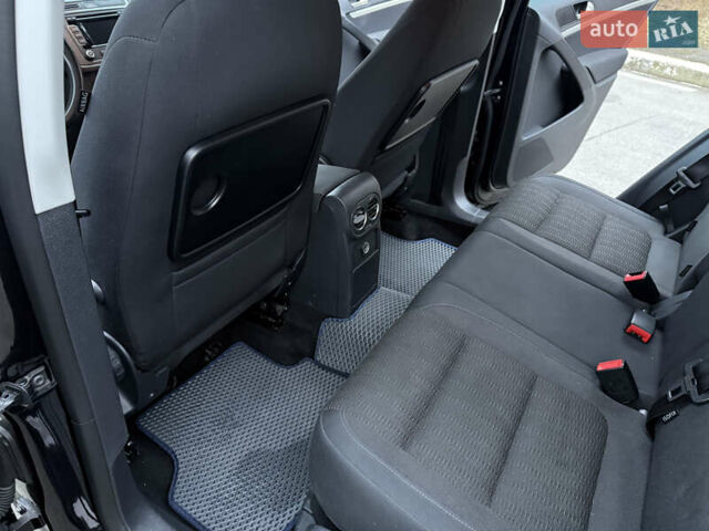 Чорний Фольксваген Тігуан, об'ємом двигуна 1.97 л та пробігом 266 тис. км за 15000 $, фото 18 на Automoto.ua