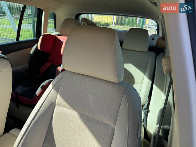 Чорний Фольксваген Тігуан, об'ємом двигуна 1.98 л та пробігом 115 тис. км за 10999 $, фото 15 на Automoto.ua