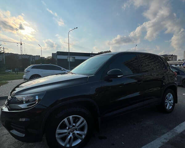 Черный Фольксваген Тигуан, объемом двигателя 1.98 л и пробегом 250 тыс. км за 10000 $, фото 10 на Automoto.ua