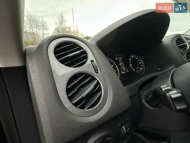 Чорний Фольксваген Тігуан, об'ємом двигуна 1.98 л та пробігом 168 тис. км за 13750 $, фото 83 на Automoto.ua