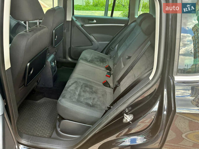 Черный Фольксваген Тигуан, объемом двигателя 1.97 л и пробегом 187 тыс. км за 15350 $, фото 102 на Automoto.ua