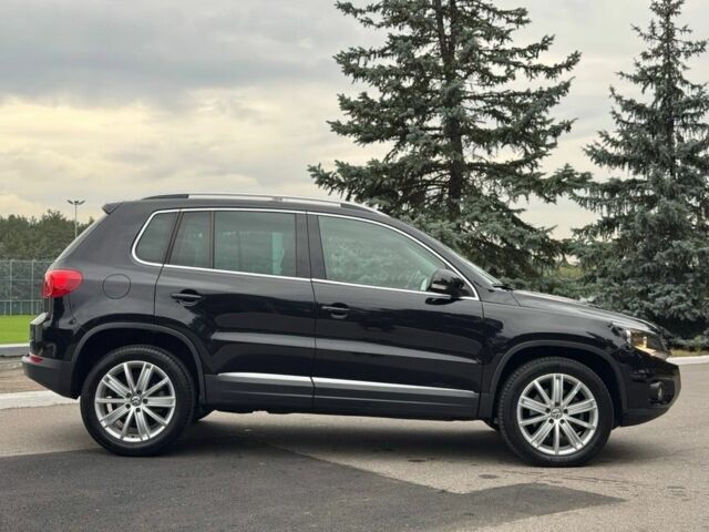 Черный Фольксваген Тигуан, объемом двигателя 2 л и пробегом 116 тыс. км за 11900 $, фото 3 на Automoto.ua