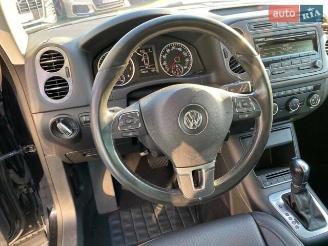 Черный Фольксваген Тигуан, объемом двигателя 2 л и пробегом 252 тыс. км за 10300 $, фото 11 на Automoto.ua
