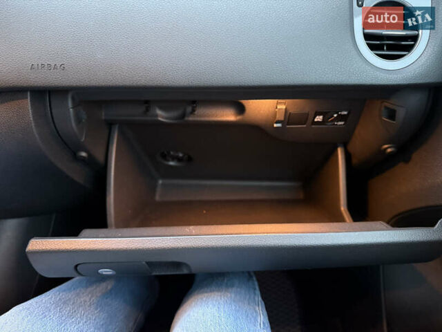 Чорний Фольксваген Тігуан, об'ємом двигуна 1.97 л та пробігом 266 тис. км за 15000 $, фото 30 на Automoto.ua