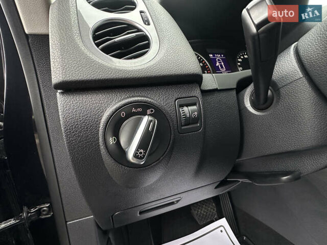 Чорний Фольксваген Тігуан, об'ємом двигуна 1.98 л та пробігом 168 тис. км за 13750 $, фото 79 на Automoto.ua