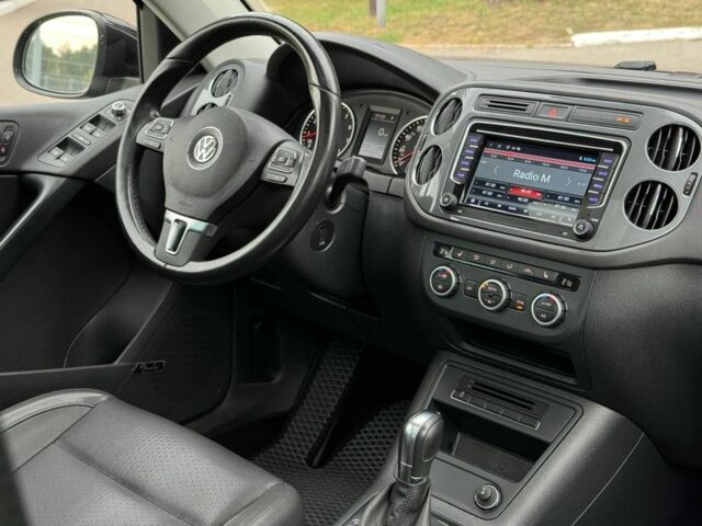 Черный Фольксваген Тигуан, объемом двигателя 2 л и пробегом 116 тыс. км за 11900 $, фото 12 на Automoto.ua