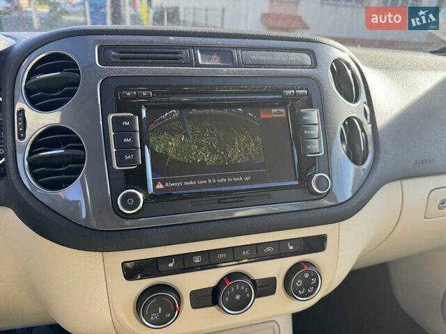 Чорний Фольксваген Тігуан, об'ємом двигуна 1.98 л та пробігом 115 тис. км за 10999 $, фото 5 на Automoto.ua