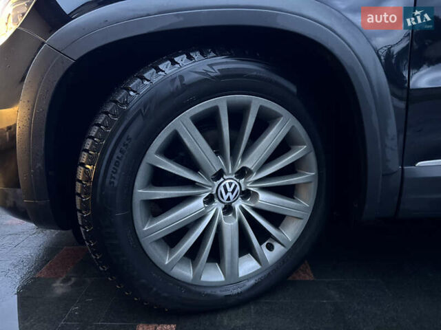 Черный Фольксваген Тигуан, объемом двигателя 2 л и пробегом 201 тыс. км за 15550 $, фото 25 на Automoto.ua