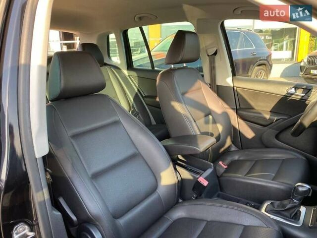 Черный Фольксваген Тигуан, объемом двигателя 2 л и пробегом 252 тыс. км за 10300 $, фото 20 на Automoto.ua