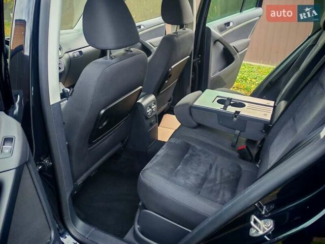 Черный Фольксваген Тигуан, объемом двигателя 1.98 л и пробегом 131 тыс. км за 12950 $, фото 28 на Automoto.ua