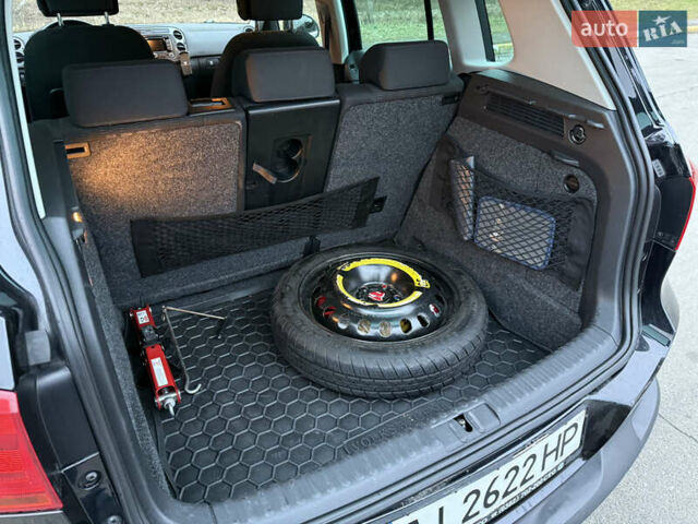 Чорний Фольксваген Тігуан, об'ємом двигуна 1.97 л та пробігом 266 тис. км за 15000 $, фото 24 на Automoto.ua