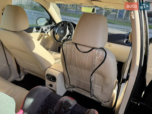 Чорний Фольксваген Тігуан, об'ємом двигуна 1.98 л та пробігом 115 тис. км за 10999 $, фото 8 на Automoto.ua