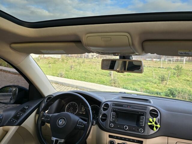 Чорний Фольксваген Тігуан, об'ємом двигуна 2 л та пробігом 194 тис. км за 12499 $, фото 11 на Automoto.ua