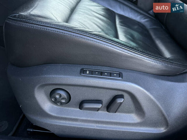 Чорний Фольксваген Тігуан, об'ємом двигуна 2 л та пробігом 159 тис. км за 14950 $, фото 14 на Automoto.ua