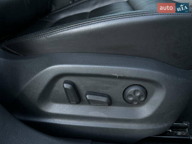 Чорний Фольксваген Тігуан, об'ємом двигуна 2 л та пробігом 159 тис. км за 14950 $, фото 24 на Automoto.ua