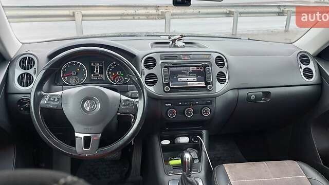 Черный Фольксваген Тигуан, объемом двигателя 1.98 л и пробегом 123 тыс. км за 13500 $, фото 12 на Automoto.ua