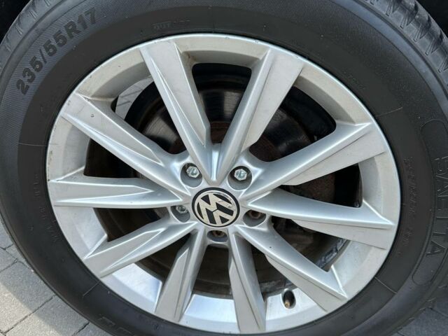 Черный Фольксваген Тигуан, объемом двигателя 2 л и пробегом 252 тыс. км за 10300 $, фото 11 на Automoto.ua