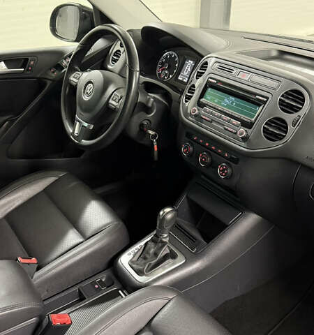 Черный Фольксваген Тигуан, объемом двигателя 1.98 л и пробегом 94 тыс. км за 12700 $, фото 19 на Automoto.ua